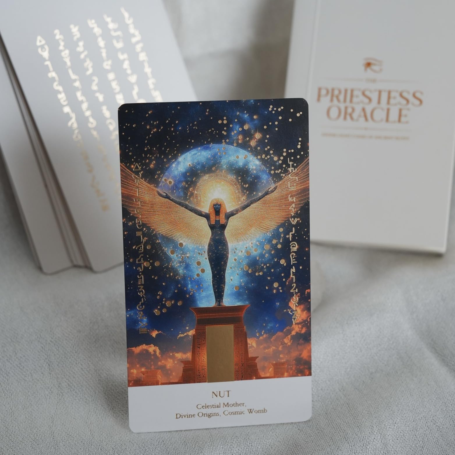 Earth Moon Magick Priestess Oracle Deck: Divine Light Codes of